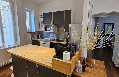 Centre Sud Apartment | Le Pasteur, the perfect place in the historical centre of Dijon (up to 4 guests)