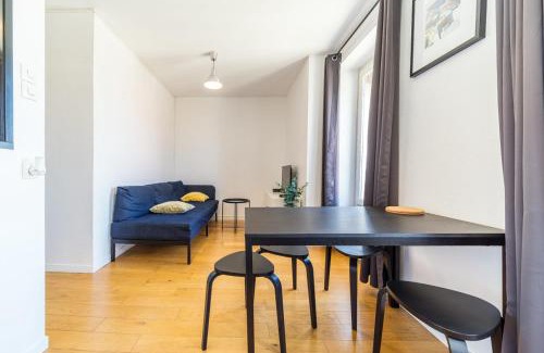 Voltaire - Saint Amour Apartment | Le Petit Chaponnay - Charming Apartment for 2 near Saxe Gambetta