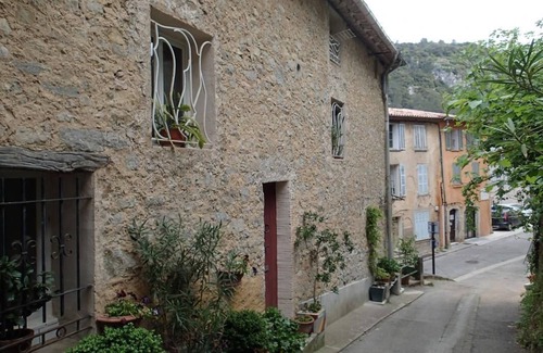 Meounes-les-Montrieux House | Le petit gîte du coin - MEOUNES LES MONTRIEUX