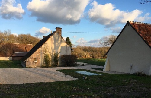 Neung-sur-Beuvron House | Le Petit Villiers In the heart of Sologne des Étangs.