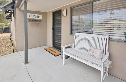 Paynesville House | Le Petite