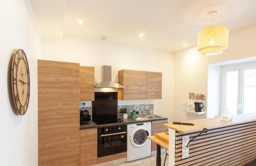 Valence-sur-Baise Apartment | Le Refuge Valencien - Douceur et Élégance