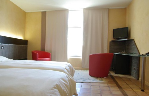 Sauveterre-de-Rouergue Hotel | Le Sénéchal