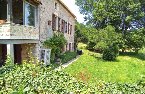 Belaye Apartment | Le Ségala" gite is ideal for relaxing in a peaceful setting.