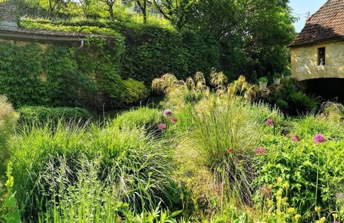 Les Eyzies Cottage | Le Tournesol au Banquet, Les Eyzies