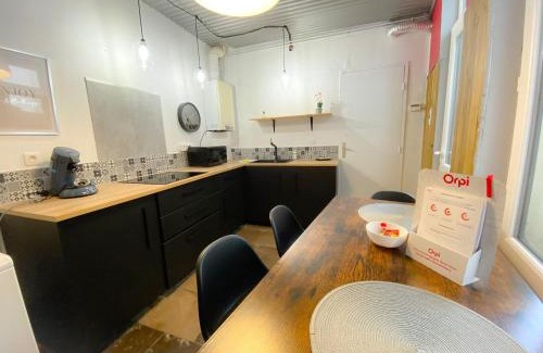 Calais Apartment | Le Worker 2