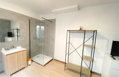 Calais Apartment | Le Worker 2