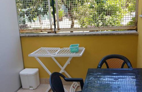 Formia Apartment | LE ZAGARE abit LUNA a 5 min a piedi dal mare e dal centro