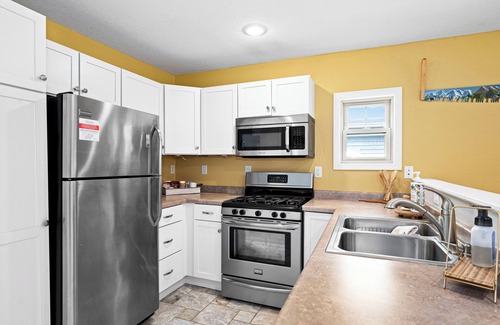 Duluth House | Leave it all behind when you stay in this charming Lakefront home on Fish Lake.