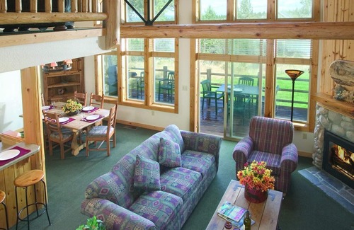 Klamath Falls Resort | Leave your worries at the door!