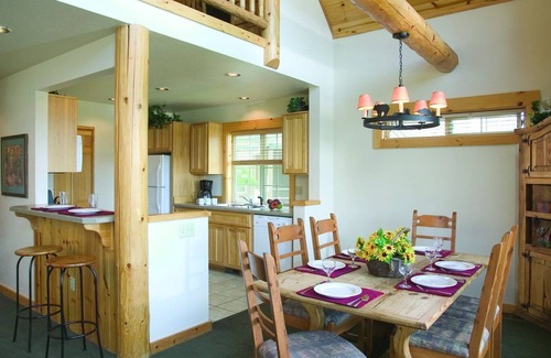 Klamath Falls Resort | Leave your worries at the door!