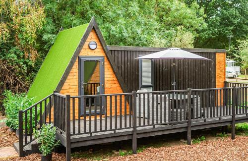 Bumble's Green Resort | Lee Valley Sewardstone