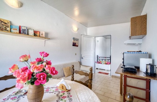 Agia Galini Apartment | Lefteri's Rooms III (Apartment With Balcony)