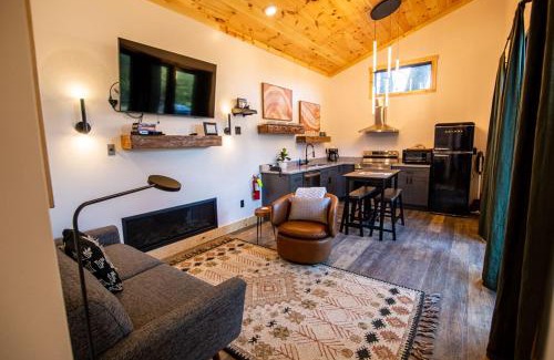 Logan House | Legends Lane B - by The Chalets