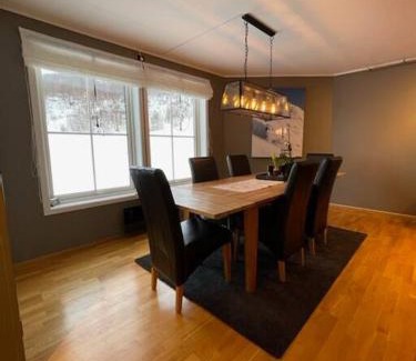 Oppdal Apartment | Leilighet i Oppdal - 4 soverom, 2 stuer og 2 bad