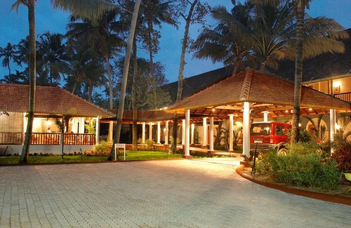 Muhamma Resort | Lemon Tree Vembanad Lake Resort, Kerala