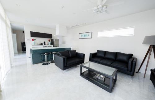 Miyakojima Apartment | LEO癒Resort宮古島 Pool & Villa