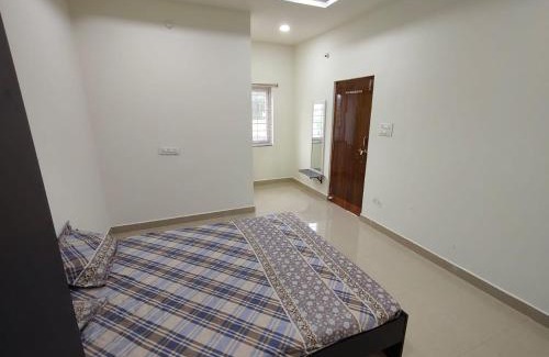 Shamshabad Villa | LEO's DEN 13 Guests AC 3BHK 9 mins to RGIA