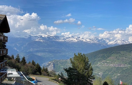 Granges Apartment | "Les Aiguilles Rouges", located at an altitude of 1750 metres, is one of the first buildings to be b