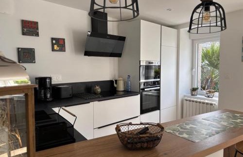 Binic-Etables-sur-Mer House | Les Alizés - longère rénové
