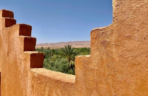 Tinghir House | Les chandelles