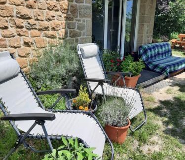 Saint-Laurent-les-Tours House | Les coteaux de Planèze, chambre pour 2, 3 ou famille nombreuse 2 adultes 5 enfants et jeunes