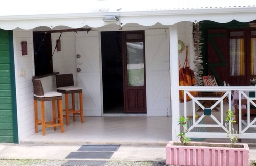 Anse-Bertrand House | LES FLAMBOYANTS LA PETITE MAISON CRÉOLE