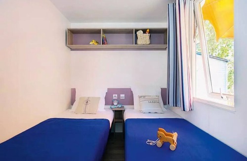 Ivry-la-Bataille House | Les Fontaines Campsite* - Classic XL 3-room mobile home for 4 people