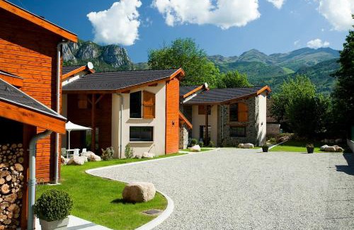 Aston House | Les Granges de Leo