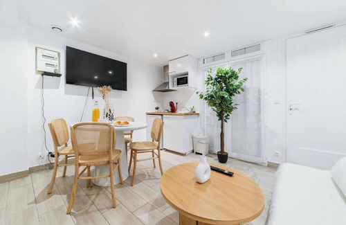 Les Lilas Apartment | Les Lilas: Appartement 1 chambre, wifi et confort