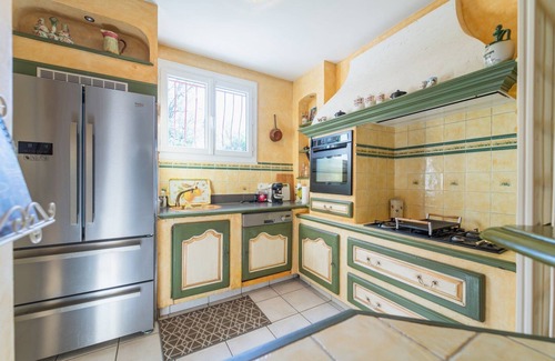 Saint-Benoit House | Les Poissons Rouges - house in the countryside