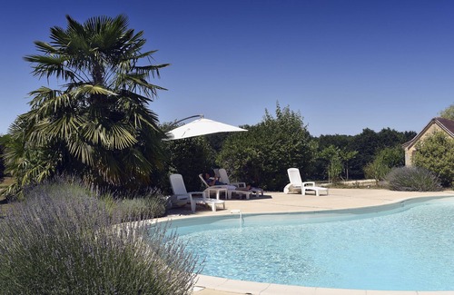Cause-de-Clerans House | Les Ravels, 4-star charm and comfort, relaxation and calm of the countryside at 2