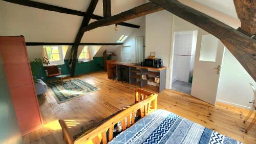 Saint-Pierre-les-Nemours Apartment | Les studios du 4 Canal - 2 grands studios indépendants proche du Loing et du centre historique de Nemours