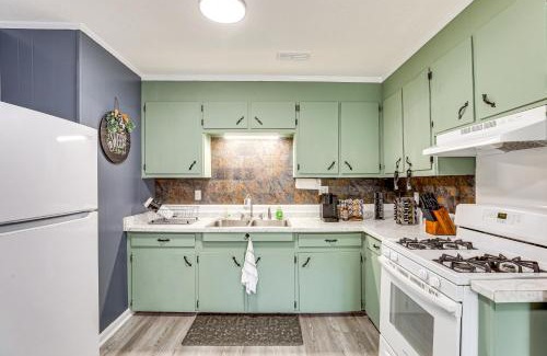 Walterboro - St. George House | Less Than 5 Mi to Dtwn Walterboro Grill, Game and More!