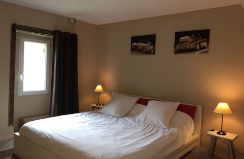 Cahagnes Bed & Breakfast | L’Etang Fleuri Bed and Breakfast