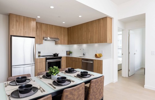 Coquitlam Hotel | Level Port Moody- Three Bedroom Suite