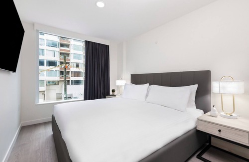 Belltown Hotel | Level Seattle- Executive Two Bedroom Suite plus Office