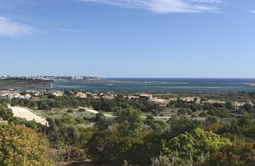 Alfarrobeira Villa | LGS55V2 Vivenda qualidade, vista sobre ria d