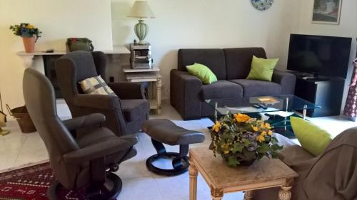 Alfarrobeira Villa | LGS55V2 Vivenda qualidade, vista sobre ria d