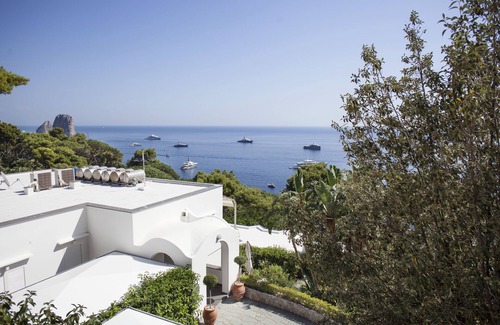 Marina Piccola Cottage | LHP Suite Superior Cottage Capri