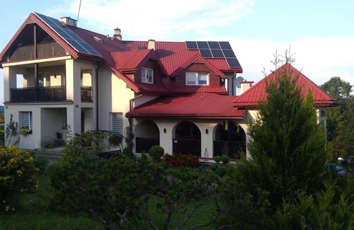 Polanczyk House | Liść Klonu