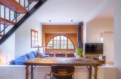 Sant Pere de Ribes Villa | Libélula houses situated nearby Sitges in the middle of natural Garraf park