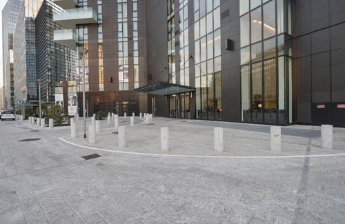 Varesine Apartment | Liberazione - Solaria, Apt In Exclusive Solaria Tower By Halldis