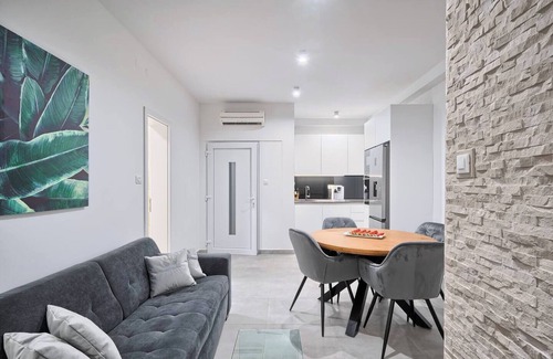 Znjan Apartment | Liberty Living Studio Ivano