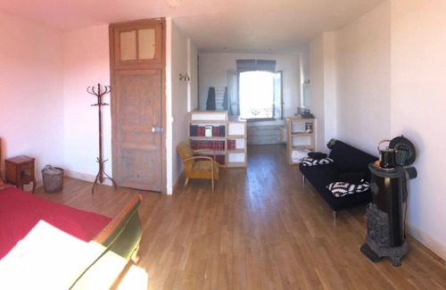 Montolieu Bed & Breakfast | Librairie Abelard