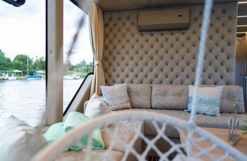 Parey Boat Rental | Lieblingsplatz Parey - schwimmendes Hausboot