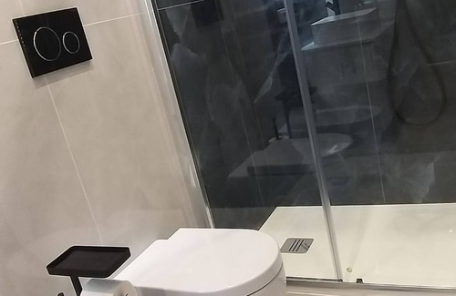 Vasto Apartment | Ligeria Romantic Room triple bed