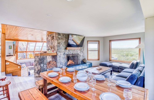 Warrenton House | Light-filled Custom Beachfront Home with Game Room, Hot Tub!