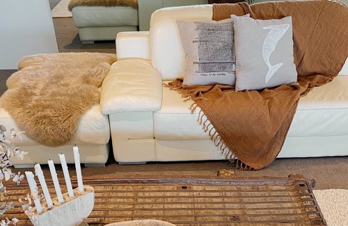 Doonan House | Light House^ Noosa panorama private villa^ Family & pet friendly: )