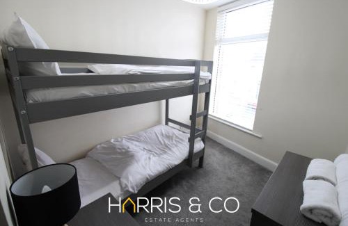 Knott End-on-Sea Apartment | Light House View